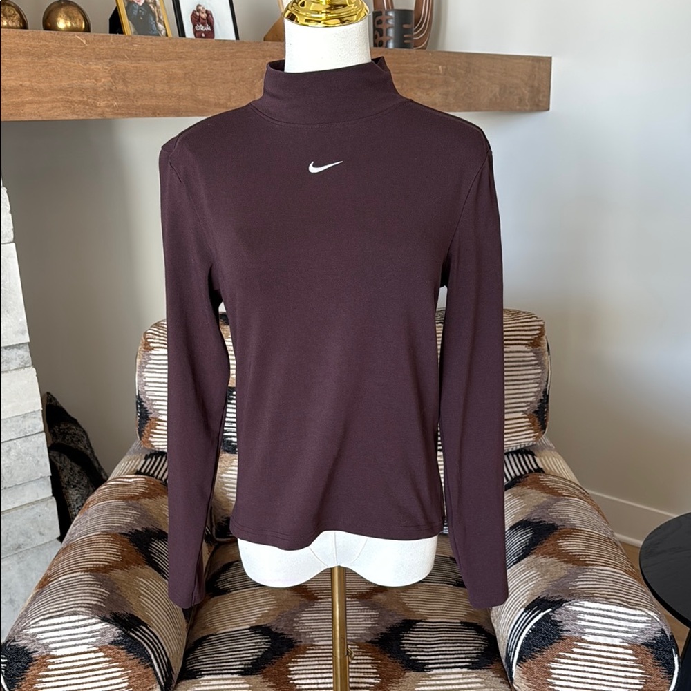Nike Mock Neck Top